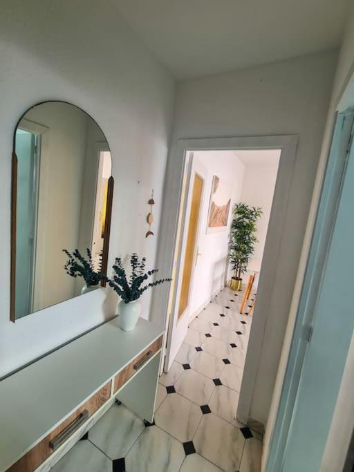 Nice Beachside 2-Bd Apt Near Barcelona Cunit Exterior photo