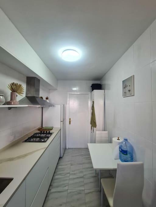 Nice Beachside 2-Bd Apt Near Barcelona Cunit Exterior photo